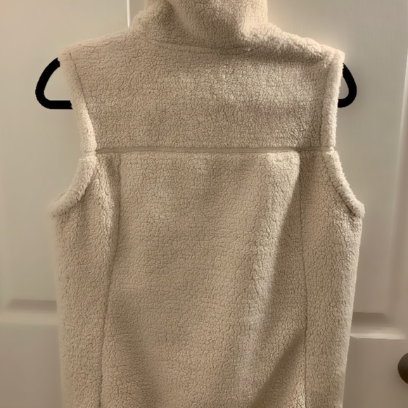 campshire vest - Picture 3 of 3